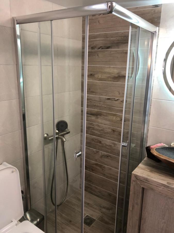 Ferienwohnung Μία Γκαρσονιέρα Με Γούστο Για Επισκέπτες Με Άποψη Athen Exterior foto