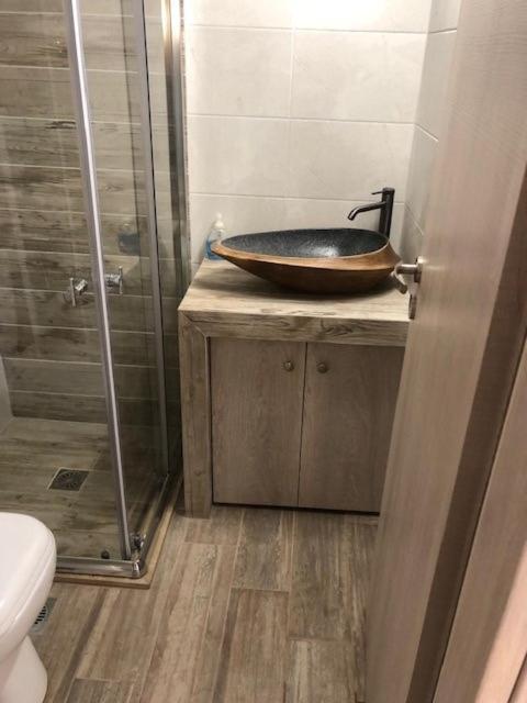 Ferienwohnung Μία Γκαρσονιέρα Με Γούστο Για Επισκέπτες Με Άποψη Athen Exterior foto
