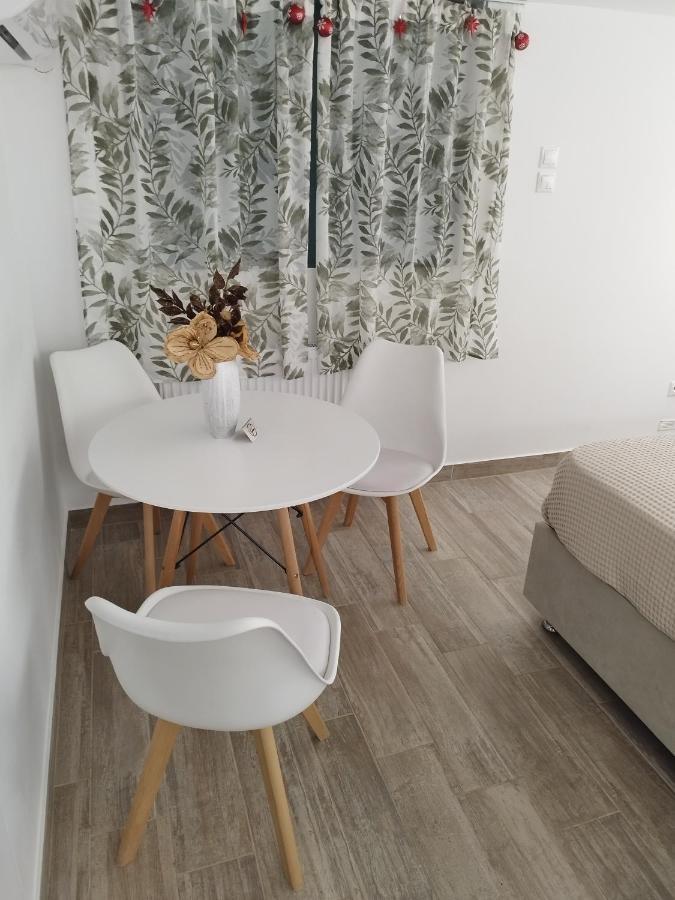 Ferienwohnung Μία Γκαρσονιέρα Με Γούστο Για Επισκέπτες Με Άποψη Athen Exterior foto